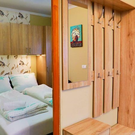 Jazmin Apartman Buzsák Zewnętrze zdjęcie
