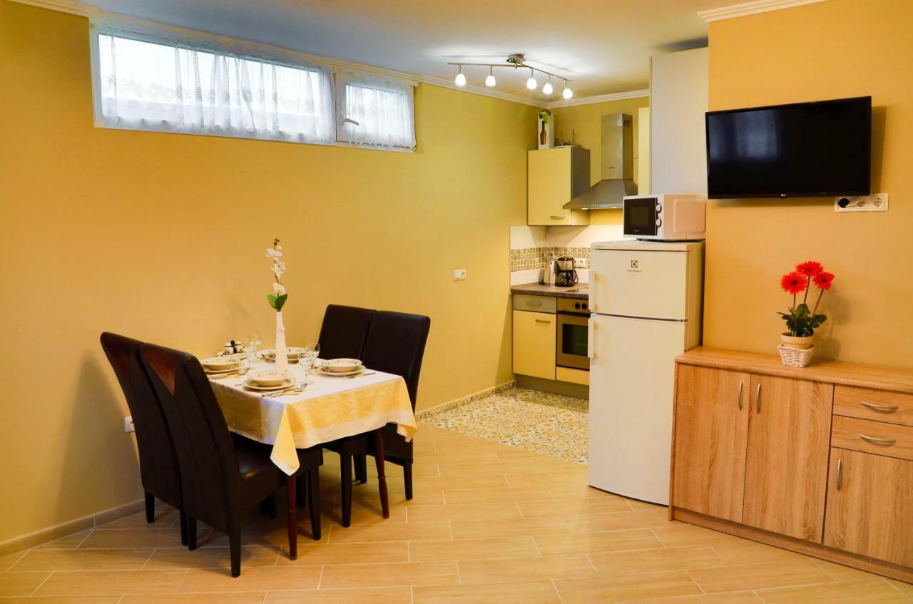 Jazmin Apartman Buzsák Zewnętrze zdjęcie