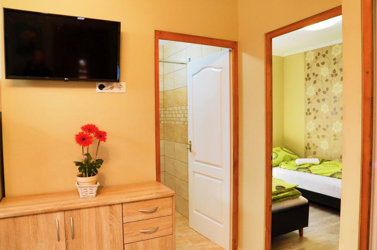 Jazmin Apartman Buzsák Zewnętrze zdjęcie